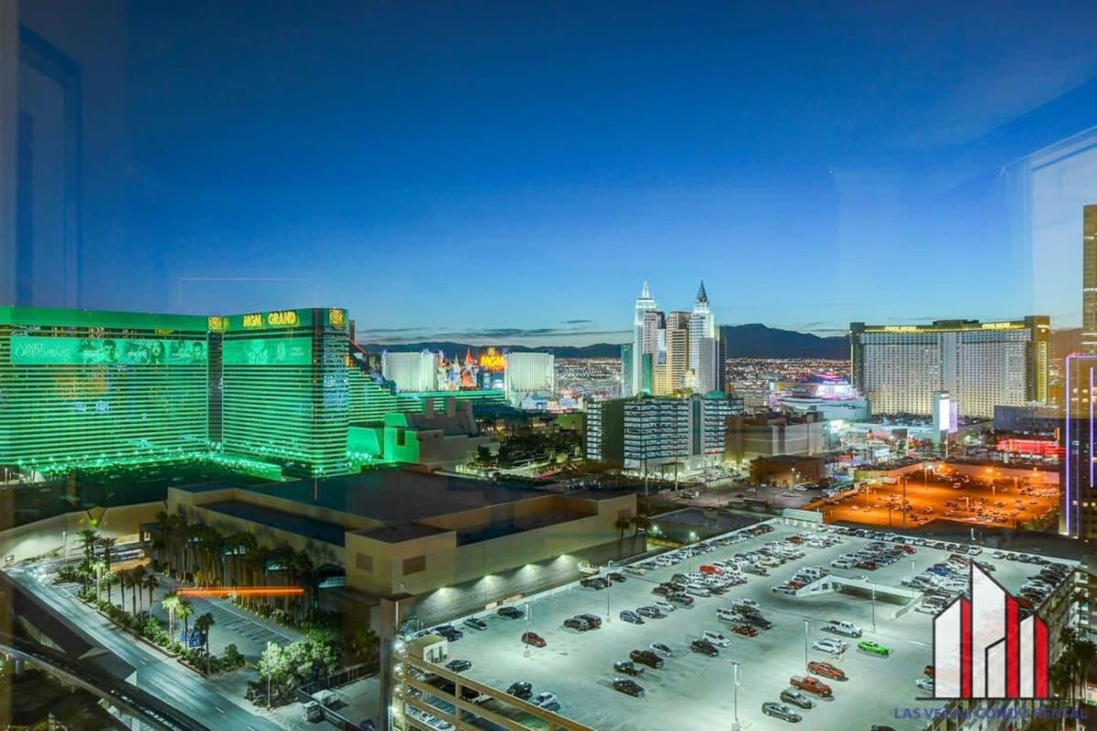 Mgm Signature-32-607 F1 Track & Strip View Balcony Casa de férias
