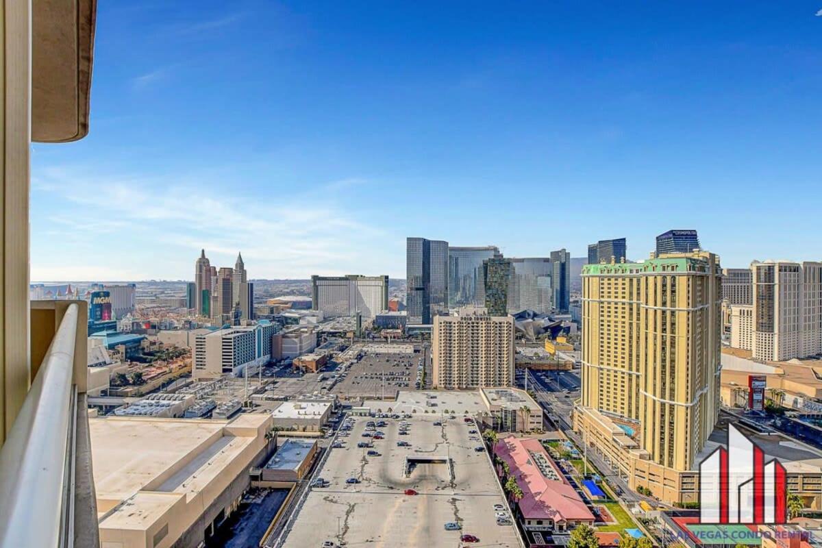 Mgm Signature-32-607 F1 Track & Strip View Balcony Casa de férias